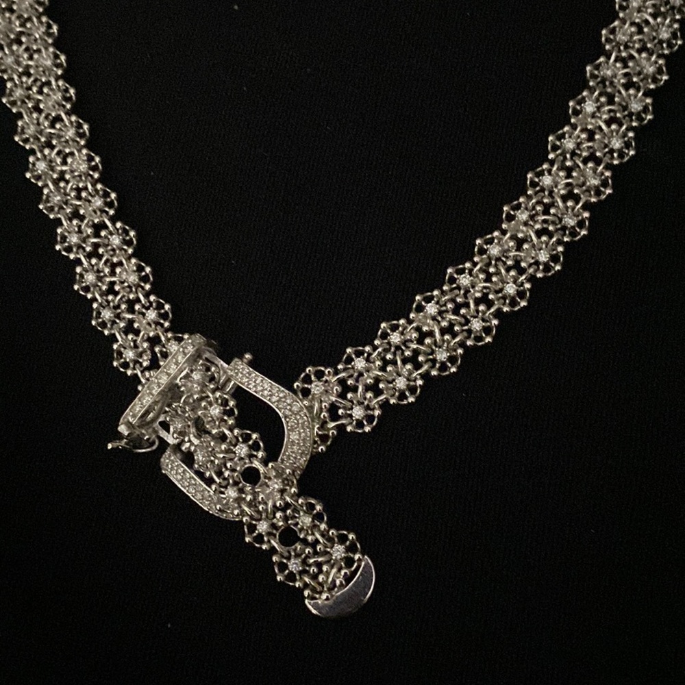 Crystal Silver Buckle neclace